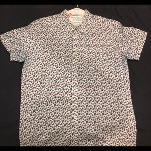 RVCA short sleeve button down white and blue